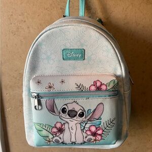 Disney “Stitch” Lounge Fly NWOT